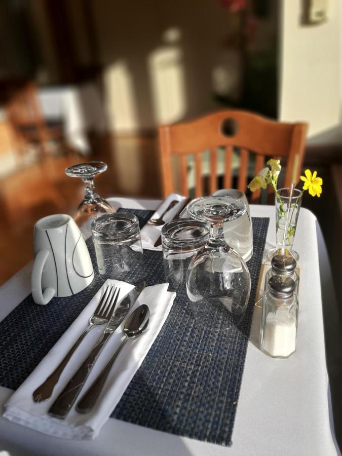 Stonewater Manor B&B Gananoque Luaran gambar